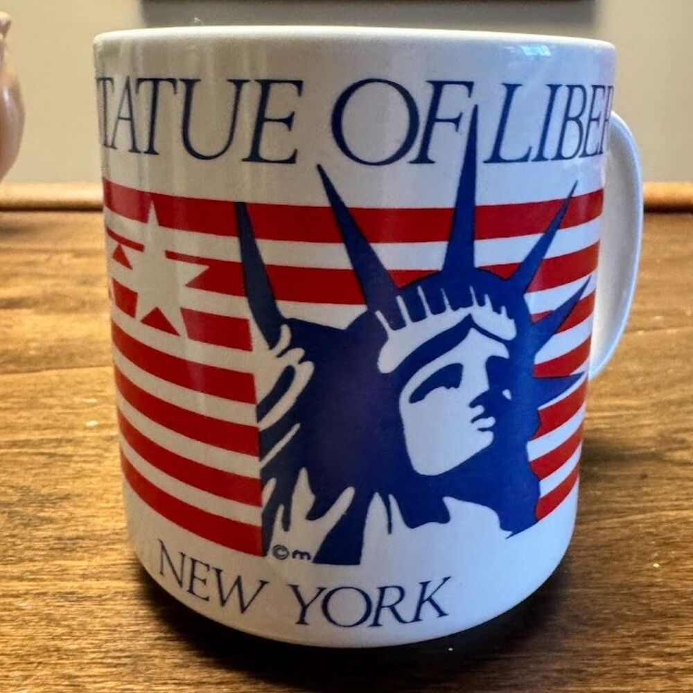 Vintage NY Statue of Liberty New York City Mug